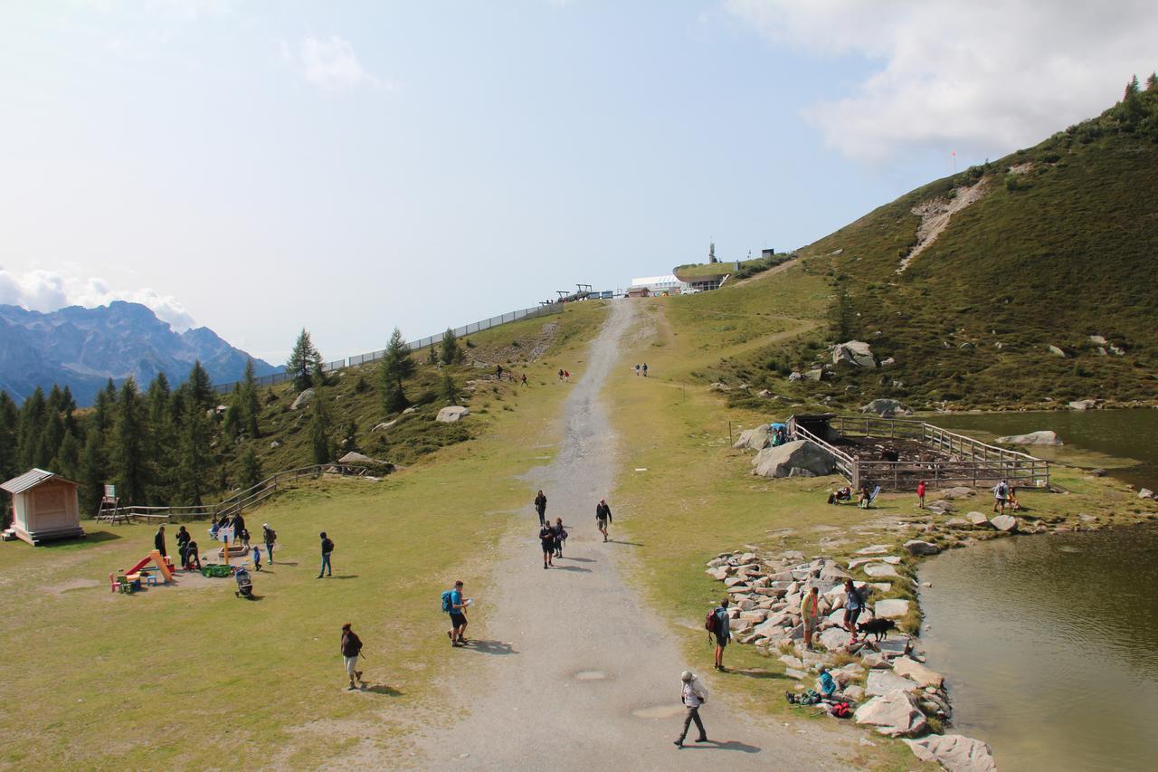 Hotel Rifugio Viviani Pradalago Madonna Exterior foto